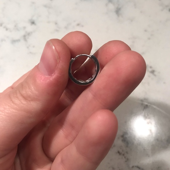 Jessica Sterling Silver earrings - Picture 5 of 6